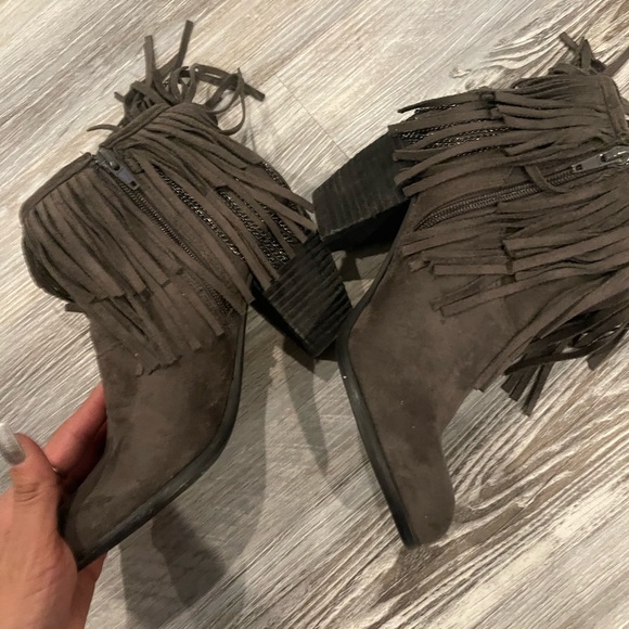 Fringe boot - Picture 5 of 5